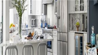 Kitchen Cabinet Refinishing -Owner net income 230,000