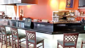 Seattle restaurant with type 1 hood for sale at $200K.