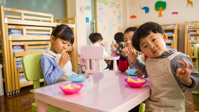 Dedicated to providing high quality, kid-friendly, fresh meals to pre-schoolers through Grade 12.