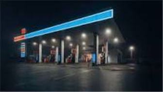 Convenience store at a Gas Station in North Miami, 500k