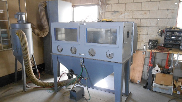 Small Blast Booth