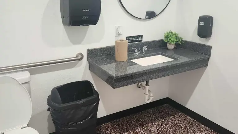 Bathroom 1 of 2