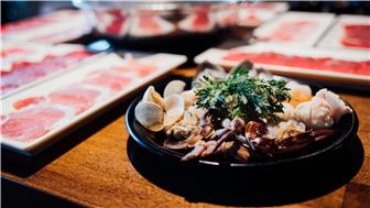 Japanese Sushi & Hot Pot Restaurant with Amazing Reviews!