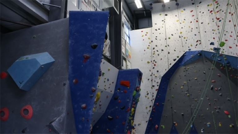 Climbing walls
