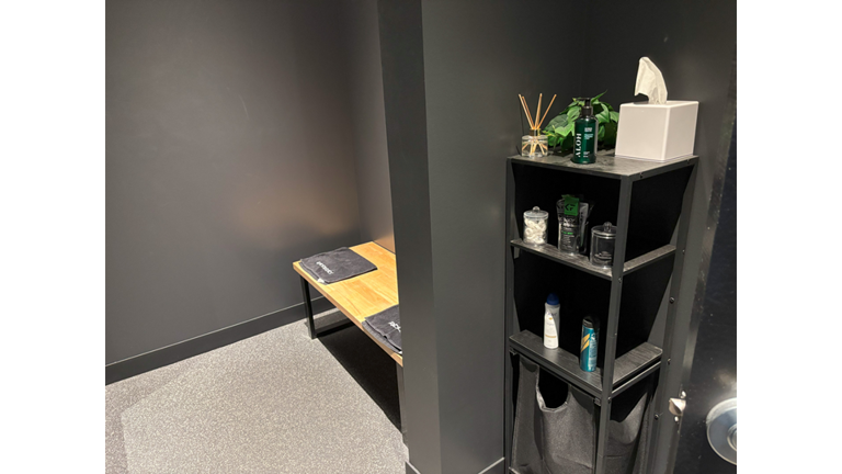 Sandy Change Room