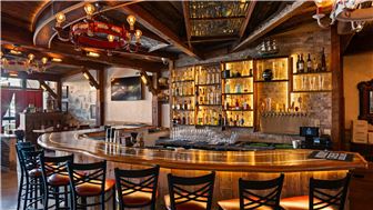 Established Full-Service Restaurant in Prime Willits Town Center Locat