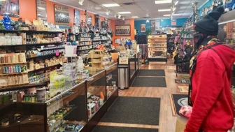 Premier One-Stop Smoke & Vape Shop in Greenbrook (Highway Visible)