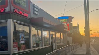 Fast Food - Burgers - Drive Thru