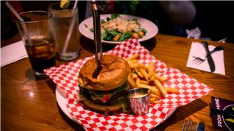 Restaurant for Sale in Leesburg, FL Sales of $1 Million!!