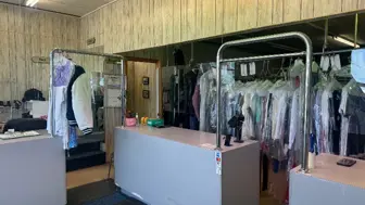 Thriving Dry Cleaner Drop-Off Store – Rare Business Opportunity!