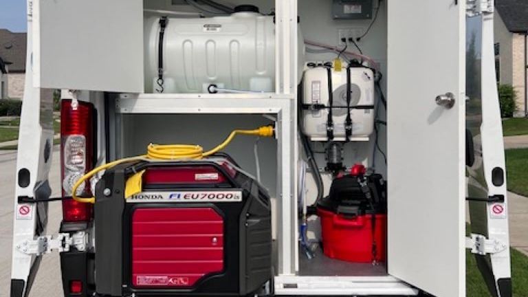 Van Water/Generator