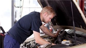 Family Owned Auto Repair Shop on Busy Highway