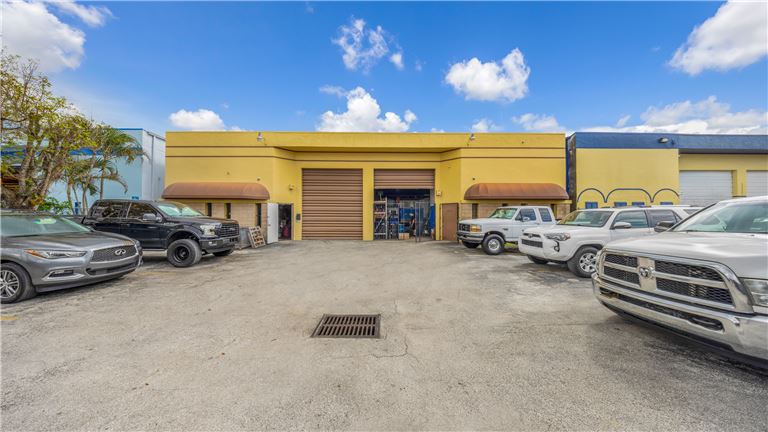 Frontwarehouse view