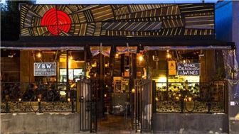 Put Your Restaurant at the Heart of Rose Avenue in Venice Beach CA