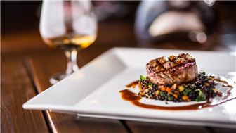 Beautiful Large Capacity Restaurant In Suffolk County For Sale