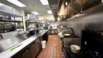 Rockville, MD: Turnkey Franchise Restaurant for Sale!