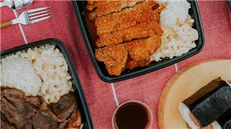 PROFITABLE franchise for sale: fully-equipped kitchen