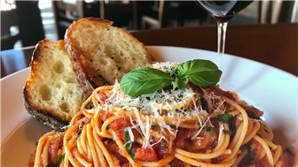 Restaurant & Bar w/Full Liquor-Over $2M Sales-Prime Location