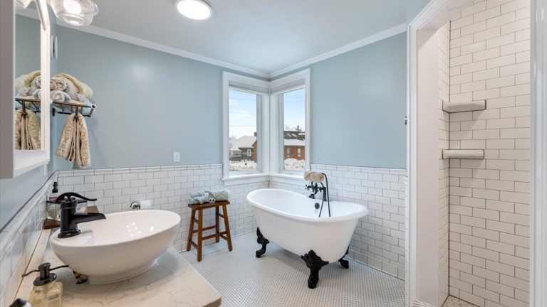 Bathroom, Apt #2