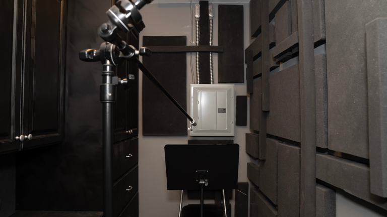 VoiceOver Booth VoiceOver Booth