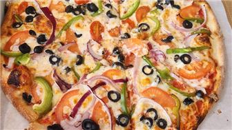 Modern, Turnkey Pizza Restaurant –  Freeway 94, San Diego, California