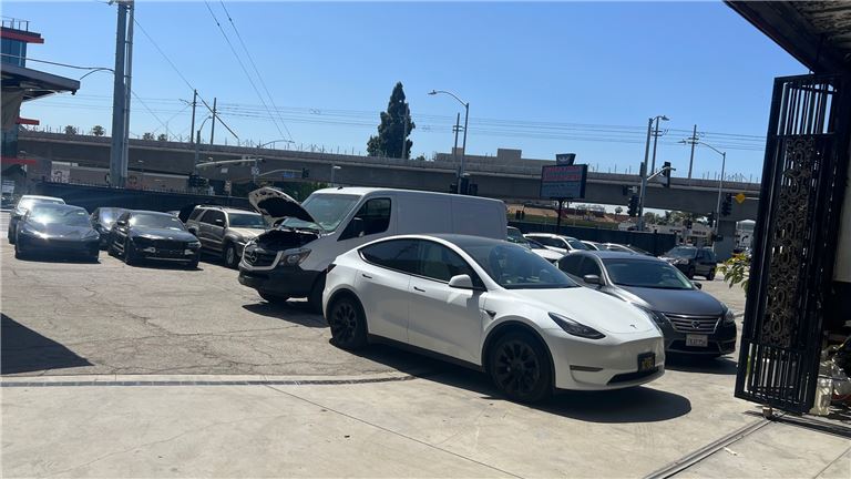 Body Shop- West Side Body Shop- West Side