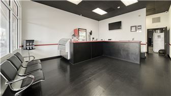 Fully-Equipped Take-Out Restaurant off of the Turnpike & 186th