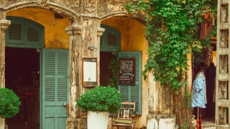 Mediterranean Restaurant Premier Location