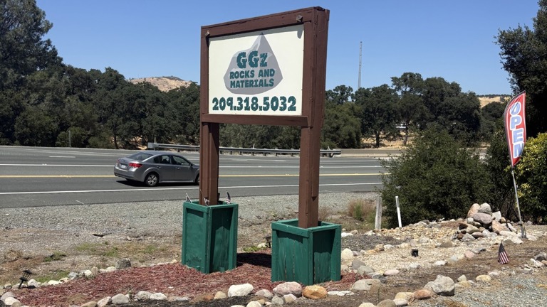 Signage on busy Hwy