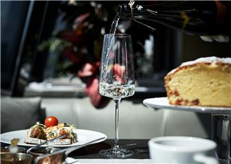 Established Turnkey Restaurant in Prime Location