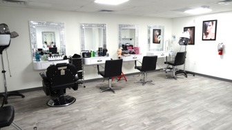 Beauty Saloon, fully equipped and operational