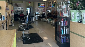 Established Beauty Salon in High Traffic Van Nuys Location