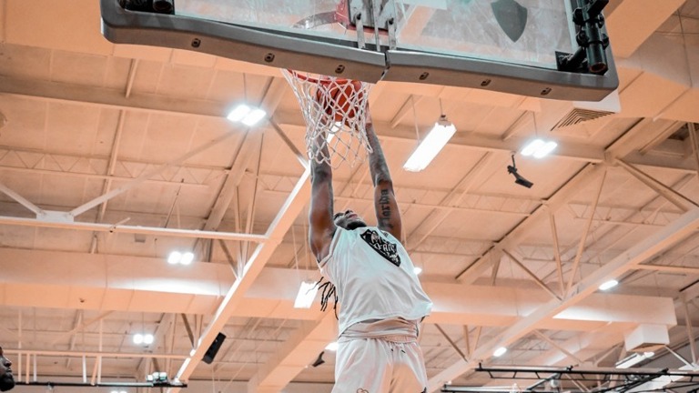 Vernon Jackson Dunk - Tampa Bay Titans Vernon Jackson Dunk - Tampa Bay Titans