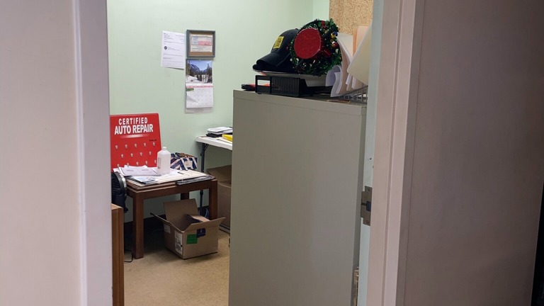1 out of the 4 Offices 
