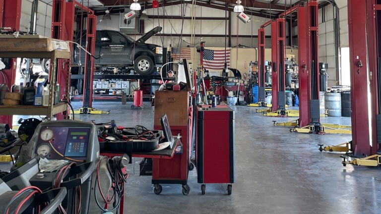 Work Area 12 Bays