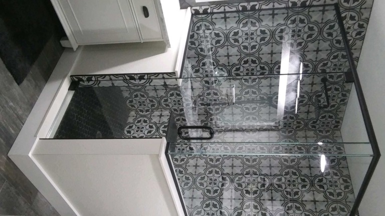 90 Degree Enclosure 90 Degree Enclosure