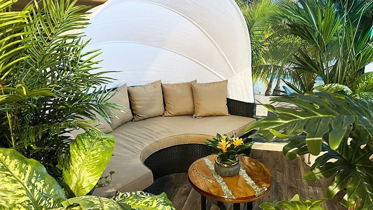 Serenity Room Cabana