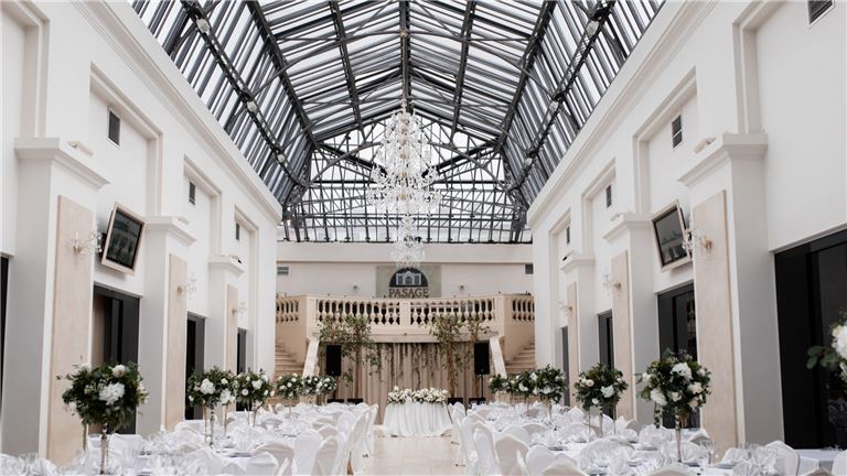 restaurant event space