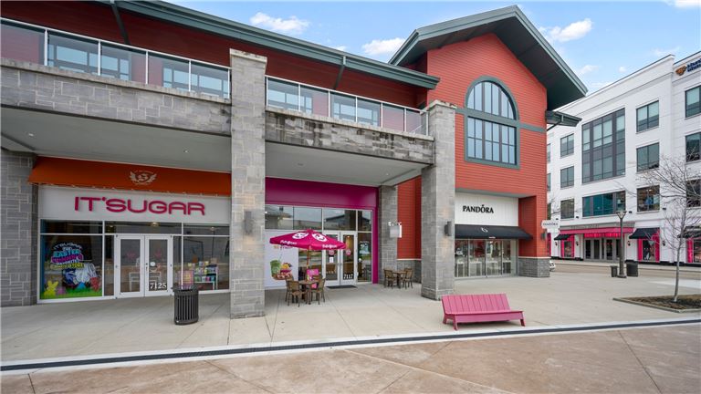 Graphic Acai and Fresh Fruit Franchise for sale Cincinnati Top business broker Russ Kitzberger