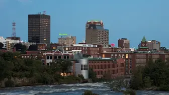 Simple and Efficient Automotive Business in Manchester, NH