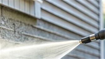 Thriving Mobile Power Washing Business