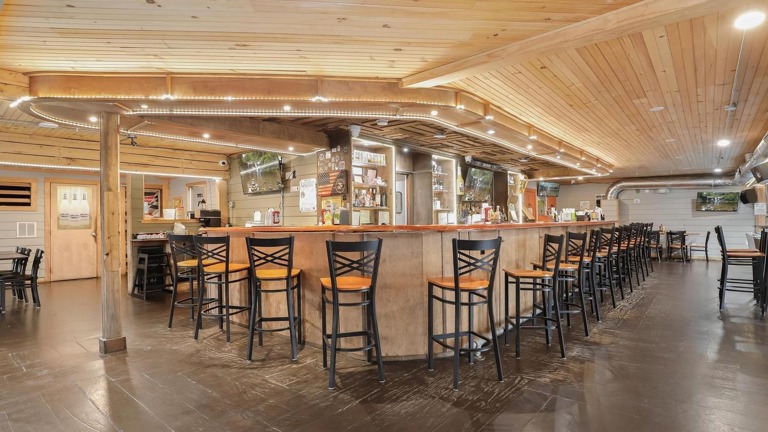 Main Bar (1 of 3)