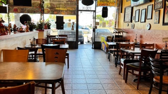 Charming and stablish restaurant with 21 years of loyal customers