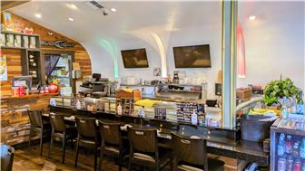 Sushi in Vons and Bristol Farm anchored huge shopping center