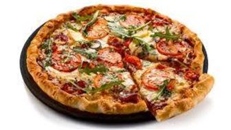 Charming Pizza Restaurant with Outdoor Seating