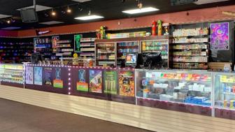 $430K PLUS YEARLY SALES!!! Established High-Margin Smoke & Vape shop
