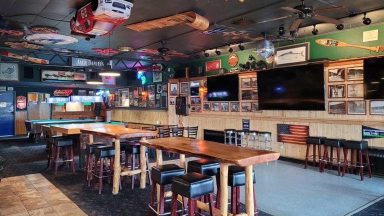 Sports Bar & Dance Floor