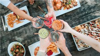 Restaurant Sports Bar and Grill! Excellent North of Boston Location