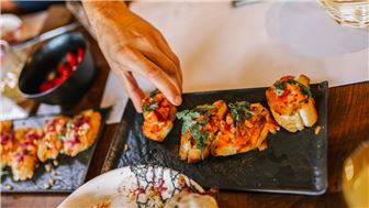Long-Established, Highly Regarded Restaurant with Live Entertainment