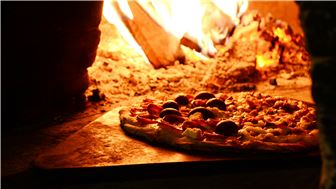 Franchise Pizzeria